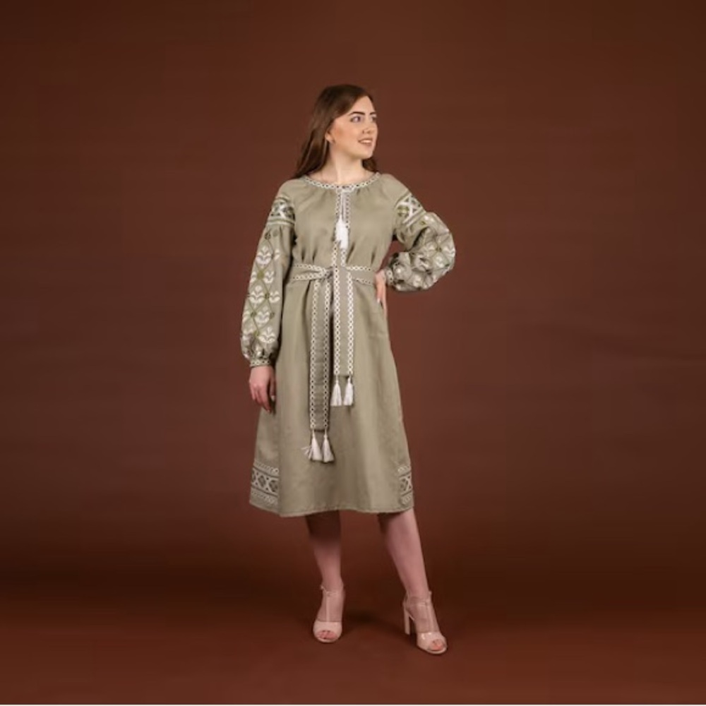 Green embroidery midi folk dress